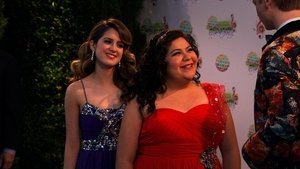 Austin a Ally Vztahy & červený koberec