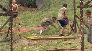 Survivor (USA) Tábor je prokletý