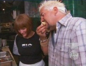 Diners, Drive-Ins and Dives 8. epizoda