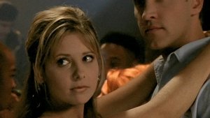 Buffy, přemožitelka upírů  Nikdy nezabíjej kluka na prvním rande