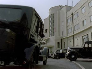 Hercule Poirot Krádež klenotů v hotelu Grand Metropolitan